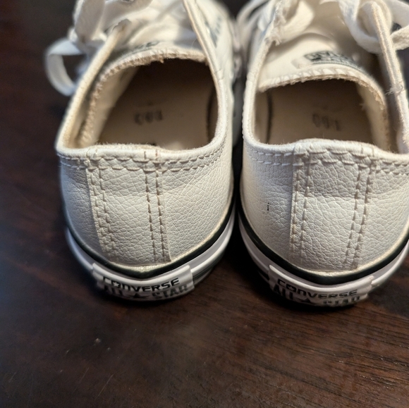 Converse All Star, Kids 13, White Leather, EUC - Picture 2 of 5